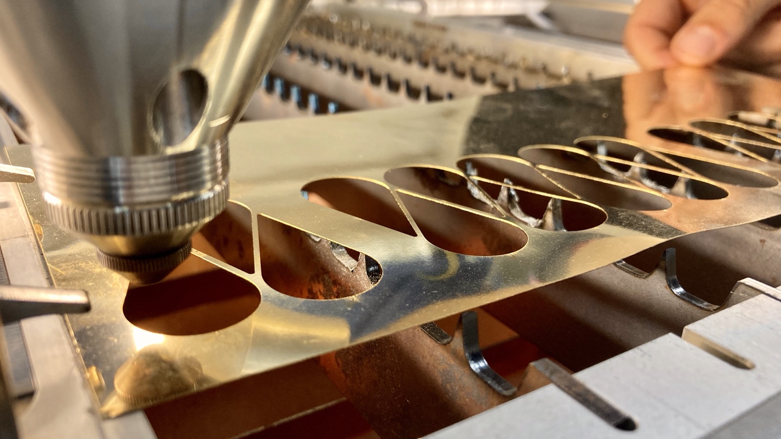 Gold jewellery casting and manufacturing process — Laser cutting
